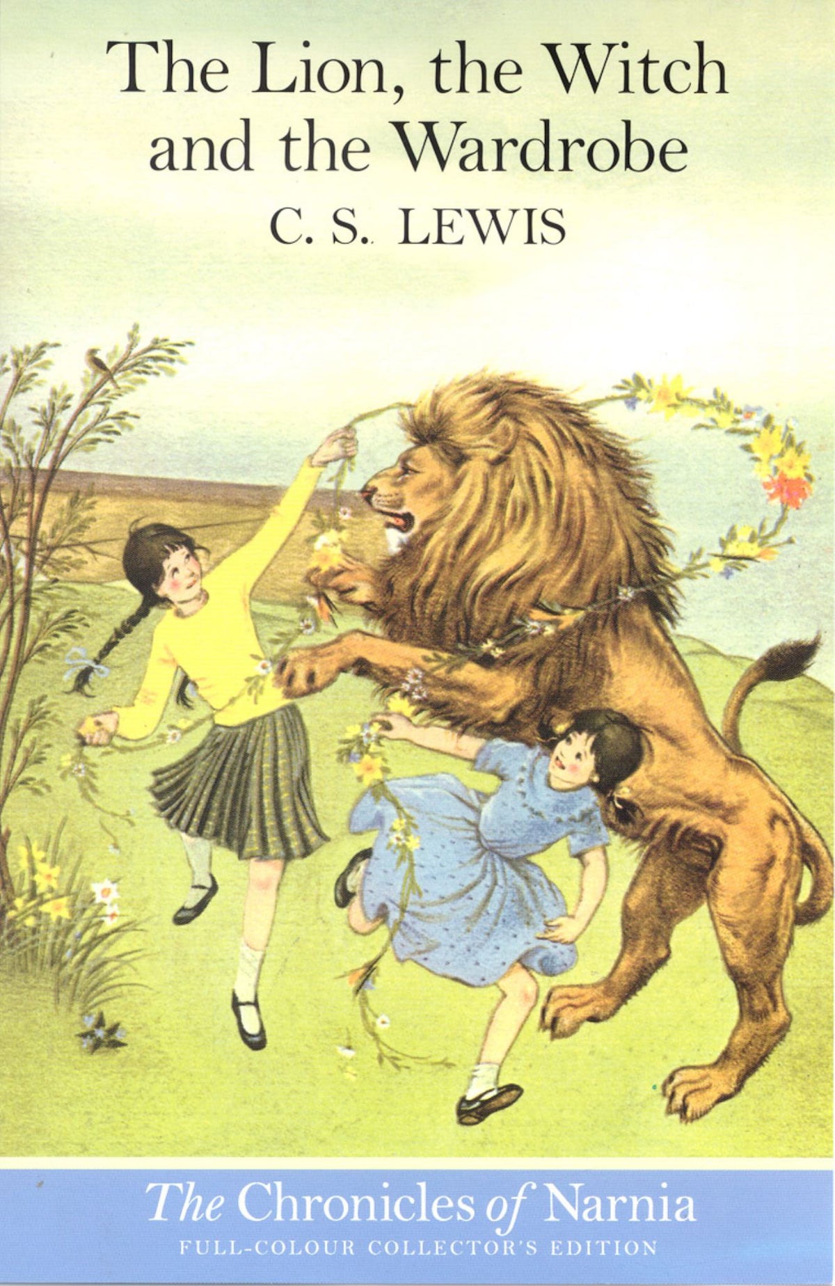 The Lion, the Witch and the Wardrobe (Paperback) Cover Image