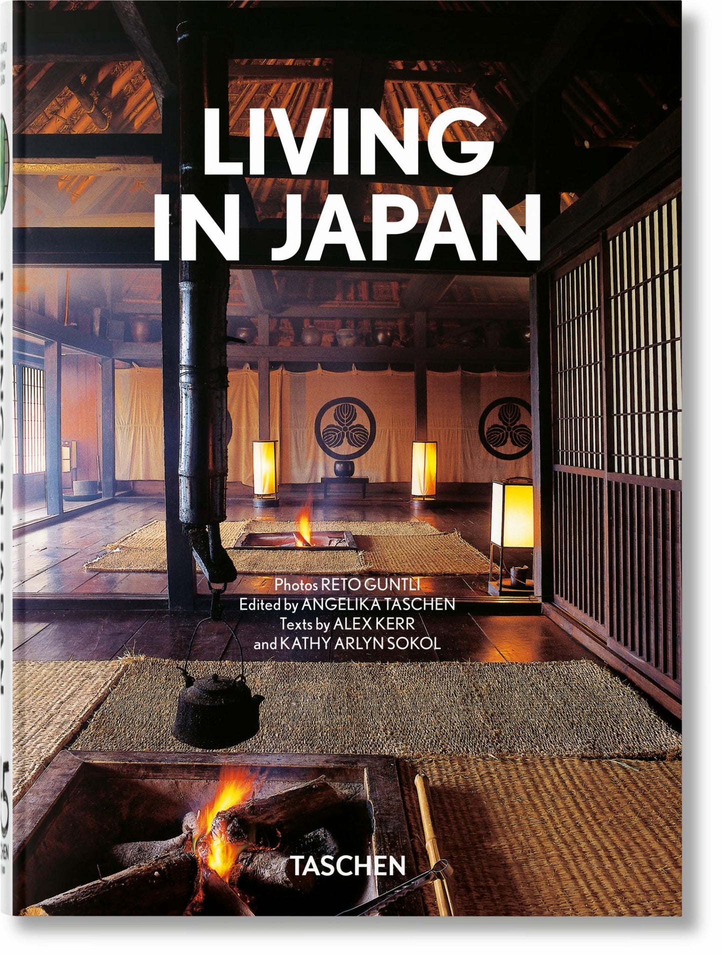 Living in Japan. 45th Ed Cover Image
