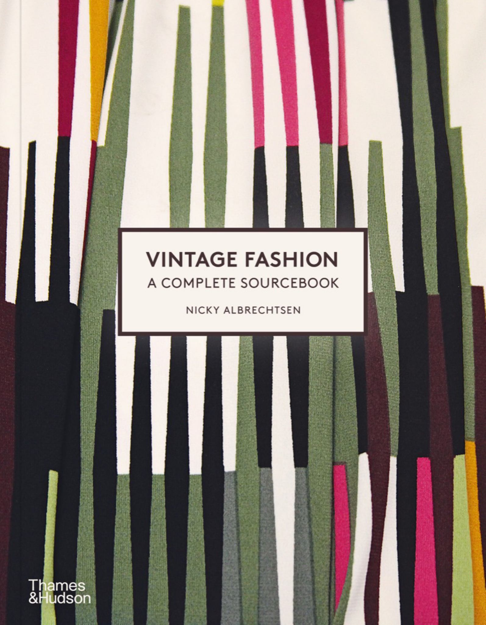 Vintage Fashion: a Sourcebook Cover Image