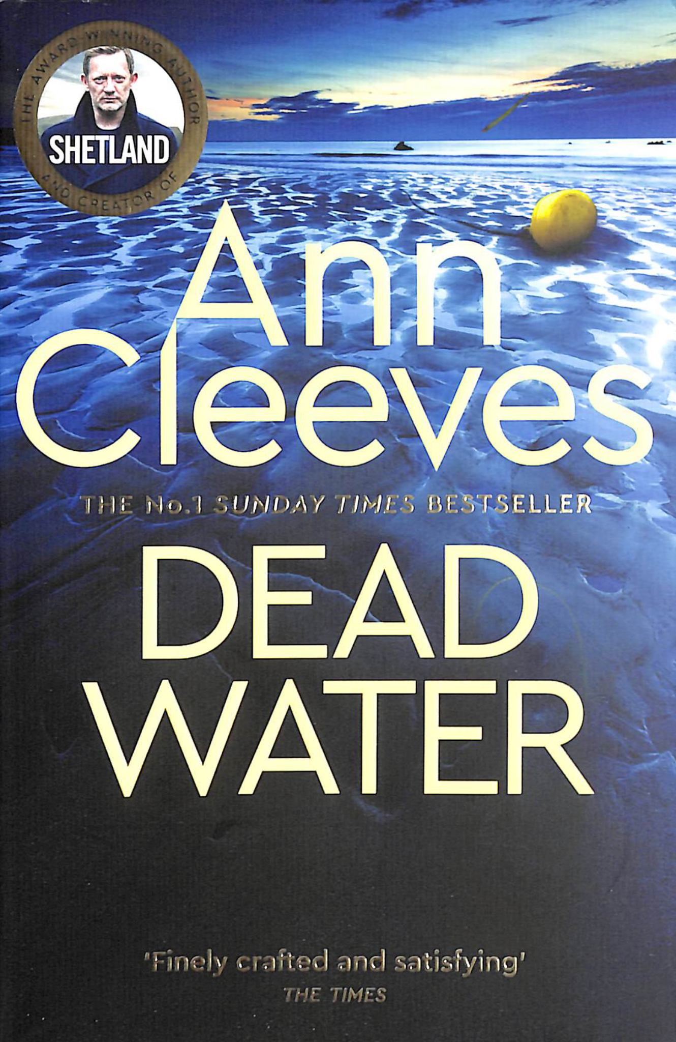 Dead Water: the Shetland Series 5 Cover Image