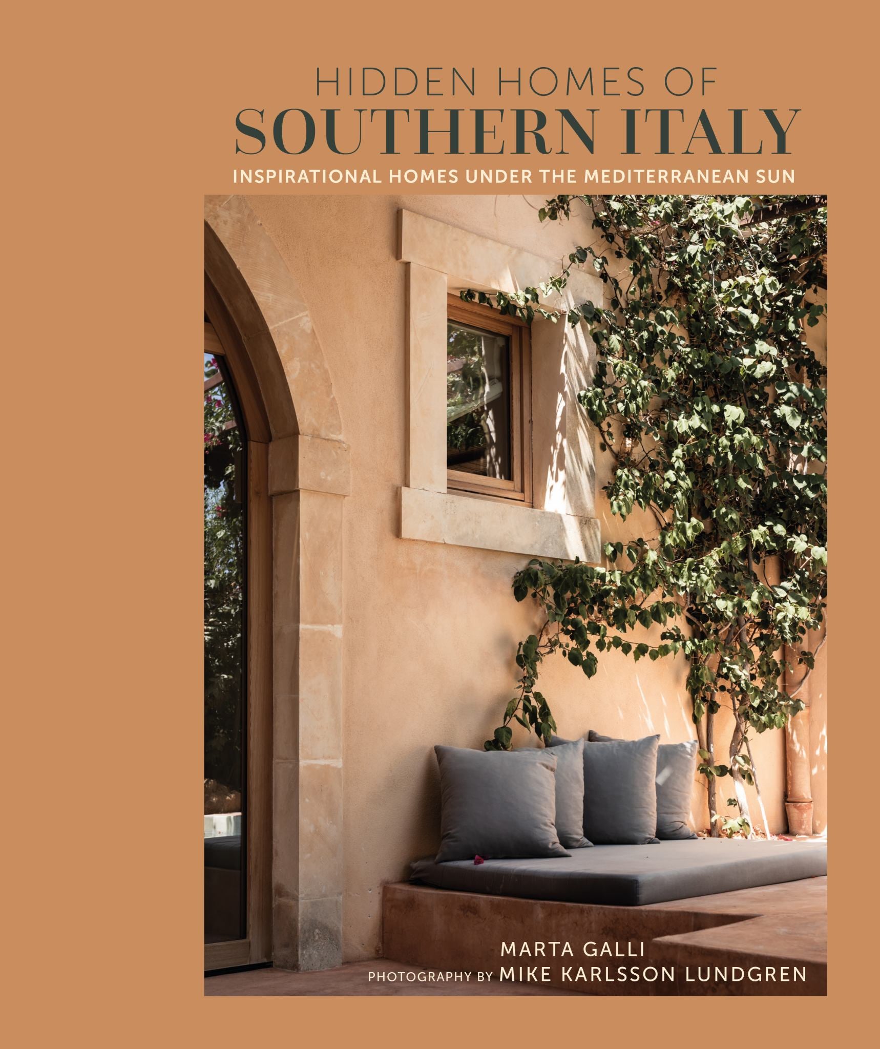 Hidden Homes of Southern Italy Cover Image