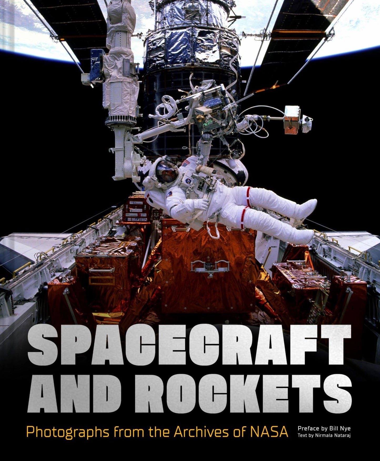 Spacecraft and Rockets : Photographs from the Archives of NASA Cover Image